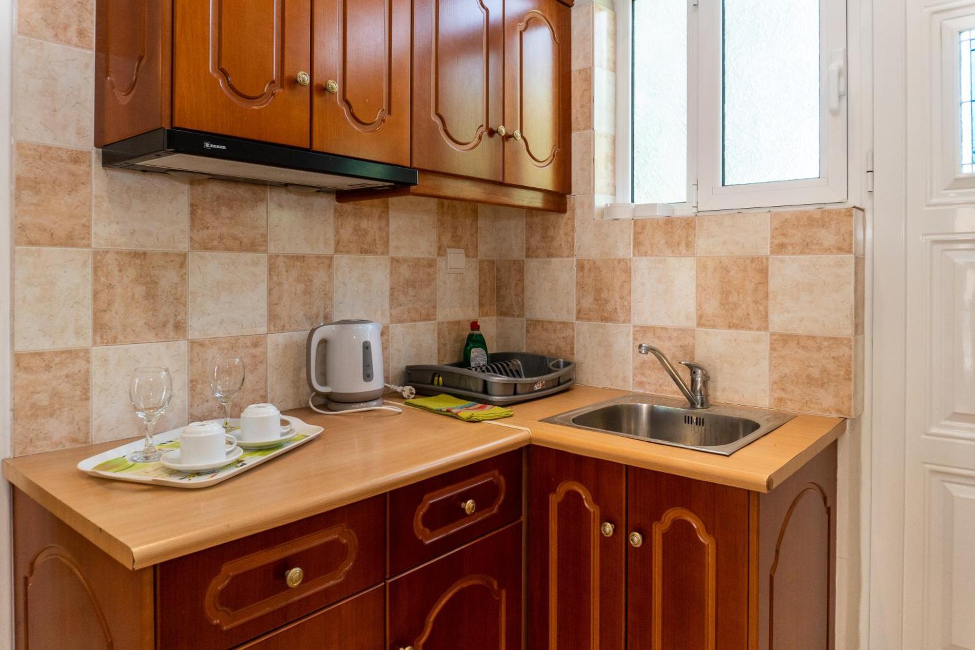 Mentikas Studios Laganas Luaran gambar
